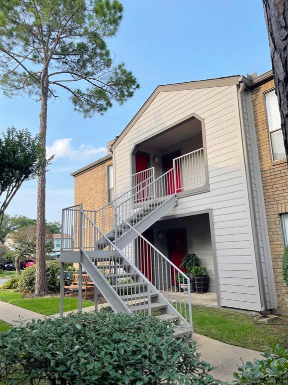 Building Photo - 2025 Augusta Dr