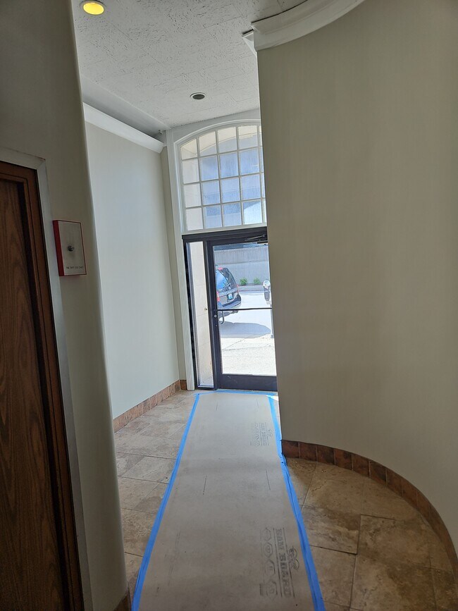 Foto del edificio - 539 W Market St