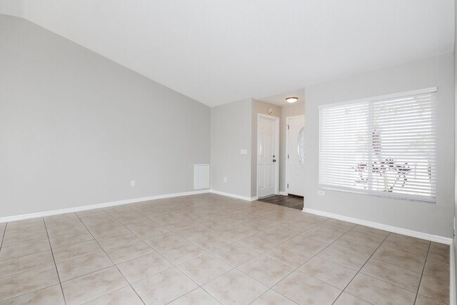 Foto del edificio - 1515 Birchstone Ave