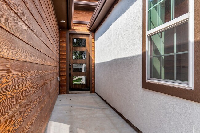 Foto del edificio - 9630 Vilven Ln