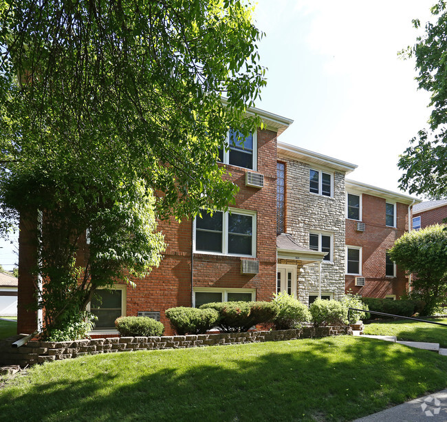 Building Photo - Village Apts (1929)