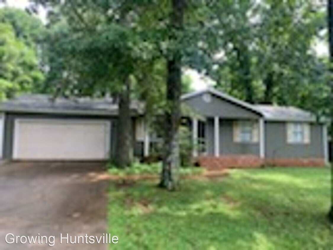 3 br, 2 bath House 105 Gibbon Drive House Rental in Harvest, AL