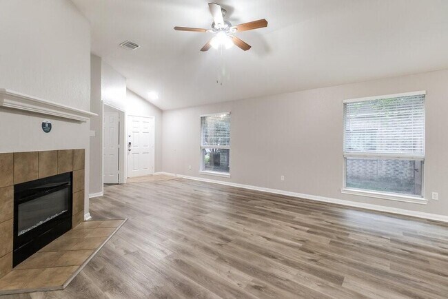Building Photo - 12119 Brightwood Dr