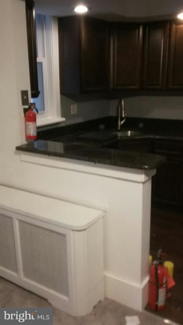 Foto del edificio - 1573 Glen Ave