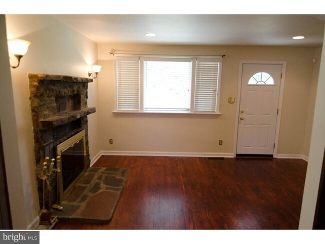 Building Photo - 3139 Methacton Ave