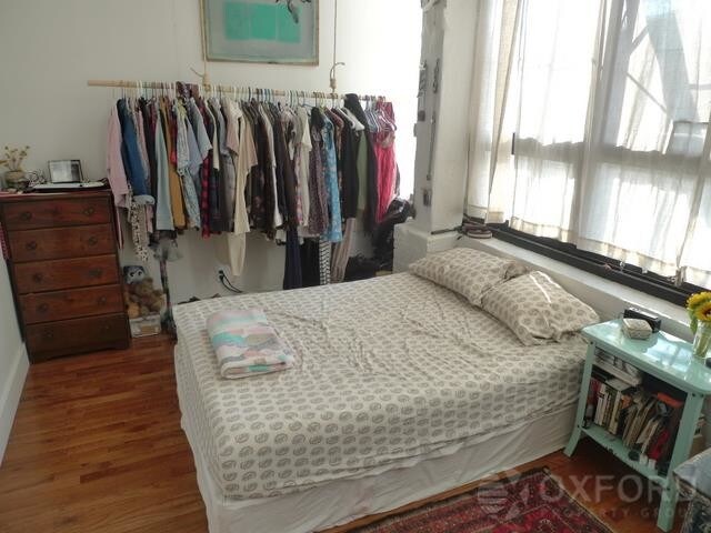 Foto principal - 248 McKibbin Street