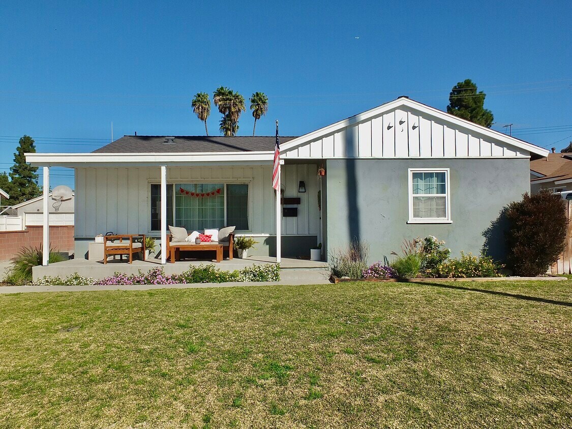 Foto principal - 15273 Jenkins Dr