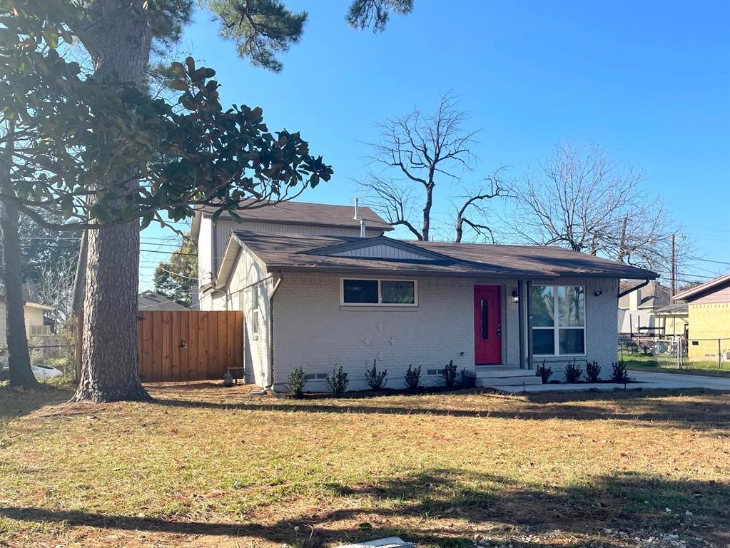 Foto principal - 939 Powell Rd