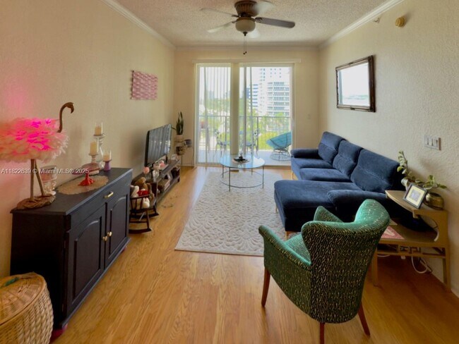 Building Photo - 1801 N Flagler Dr