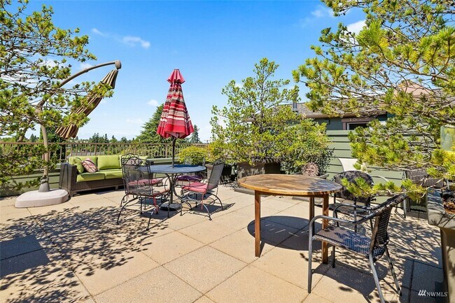 Foto del edificio - 4123 California Ave SW