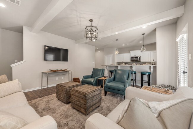 Building Photo - Available August 2024! 4 Bed, 4.5 Bath at ...