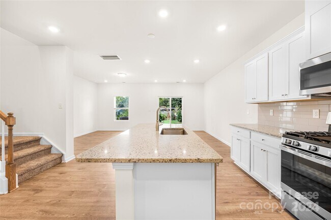 Building Photo - 2853 Yeager Dr NW