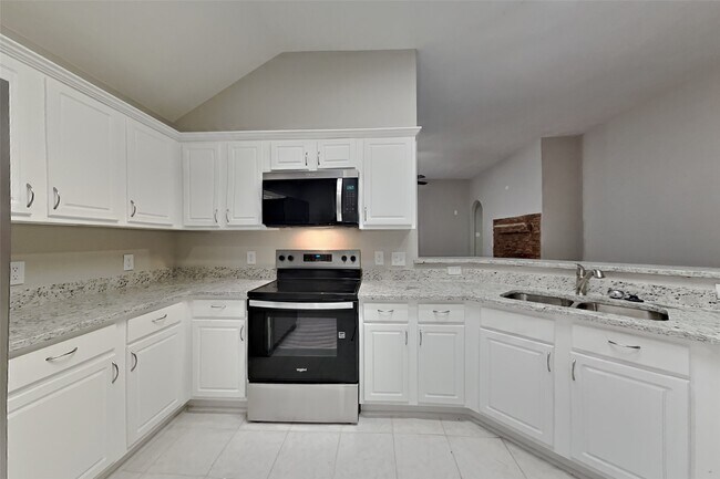 Building Photo - 16407 Redbud Berry Ln