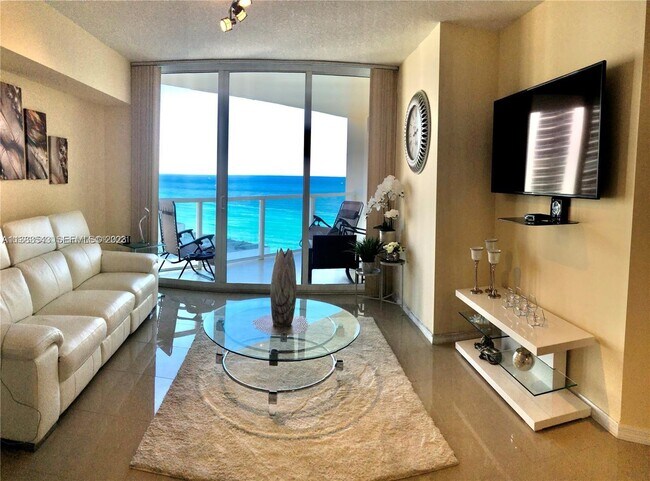 Foto del edificio - 16699 Collins Ave