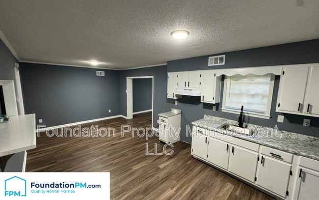 Foto del edificio - 5071 Breckenwood Dr