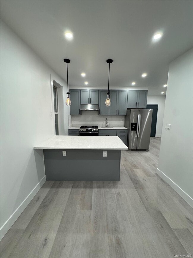 Foto del edificio - 18 Bay 22nd St