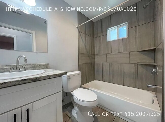 Building Photo - 1077 Greenfield Dr