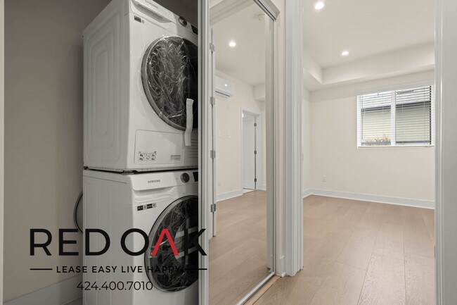 Foto del edificio - Brand New with Premium Finishes, Private B...
