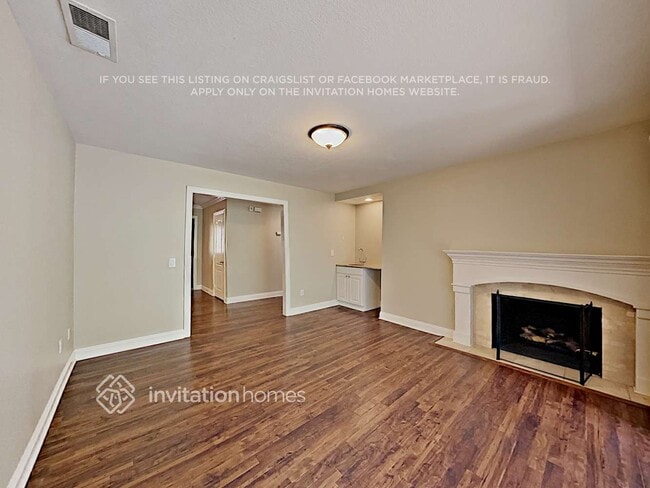 Foto del edificio - 1260 Nicola Dr