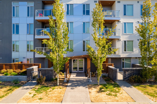 Building Photo - Upper West Apartments