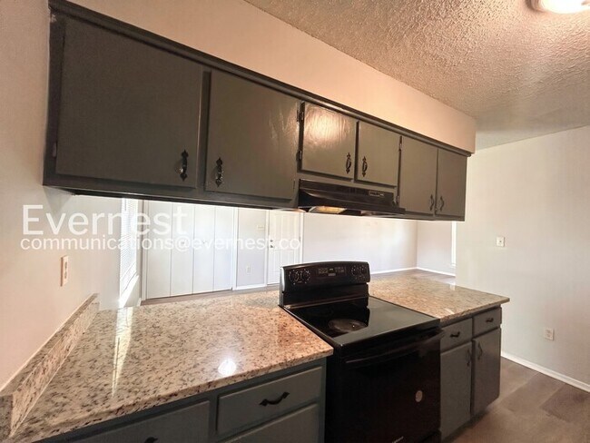 Foto del edificio - 3565 Corsica Dr