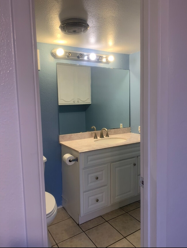 Foto del edificio - 675 Wooddale Blvd