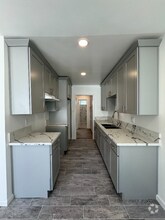 Building Photo - 14633 Sylvan St