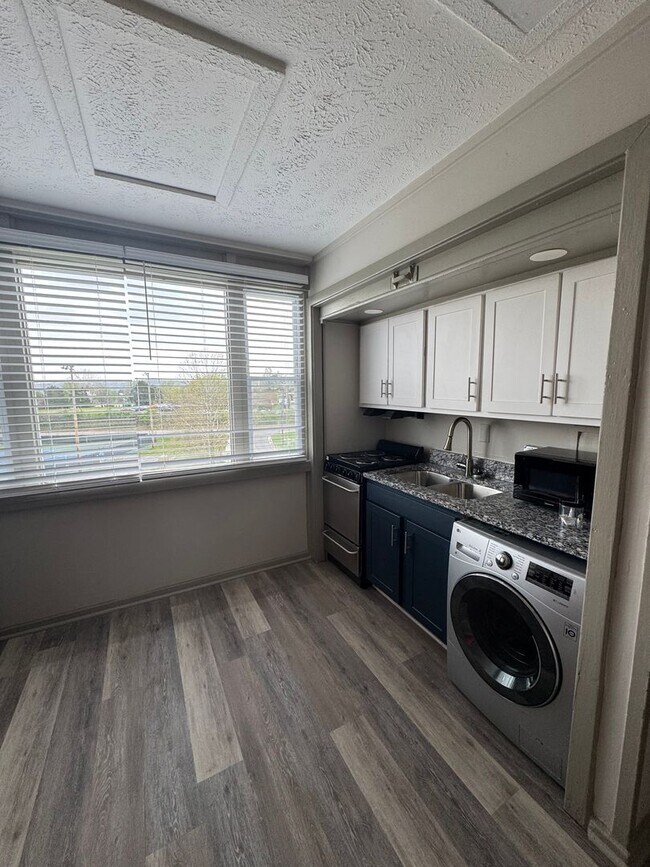 Foto del interior - The Flats at Jackson Square -Studio, 1, & 2-Bedroom Flats and Lofts in Oak Ridge, TN