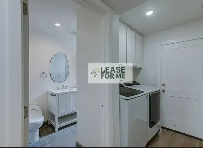Foto del edificio - 1279 W 38th St