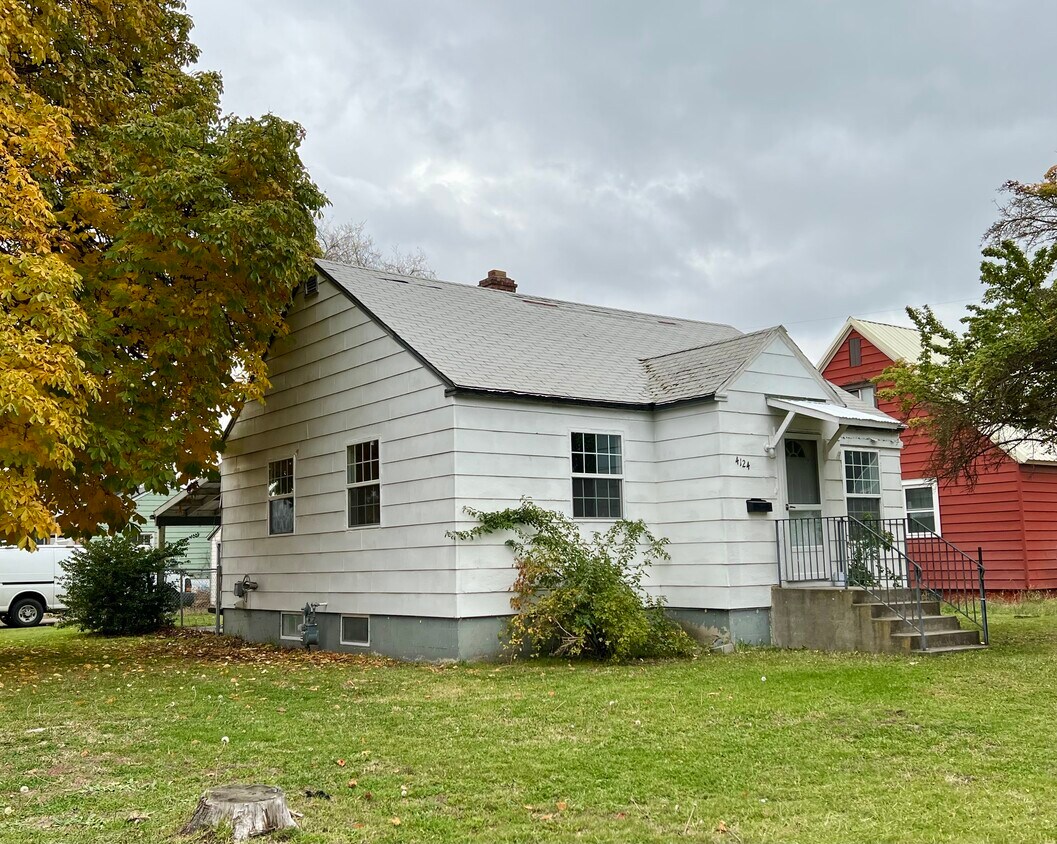 4124 N Crestline St, Spokane, WA 99207 House Rental in Spokane, WA