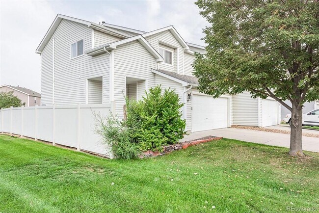 Foto del edificio - 899 Canary Ln