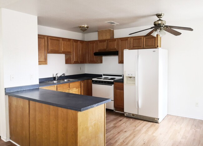 Building Photo - 2301 Pearson Ct