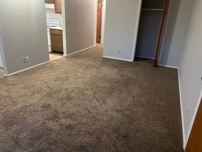 Building Photo - 1614 Bryan St