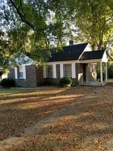 Building Photo - 2243 Malone Ave