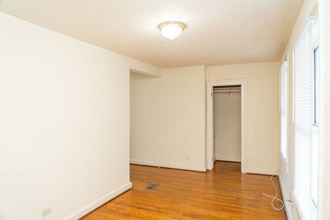 Foto del edificio - 224 9th St SW