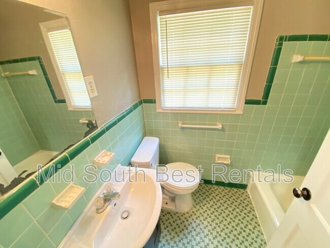 Building Photo - 4032 Steele St