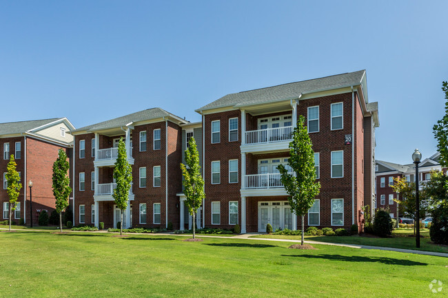 The Signature At Schilling Farms Apartments - Collierville, TN ...