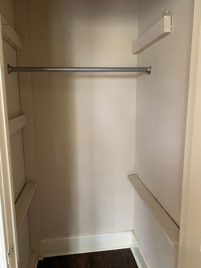 Foto del edificio - 421 Piedmont Rd