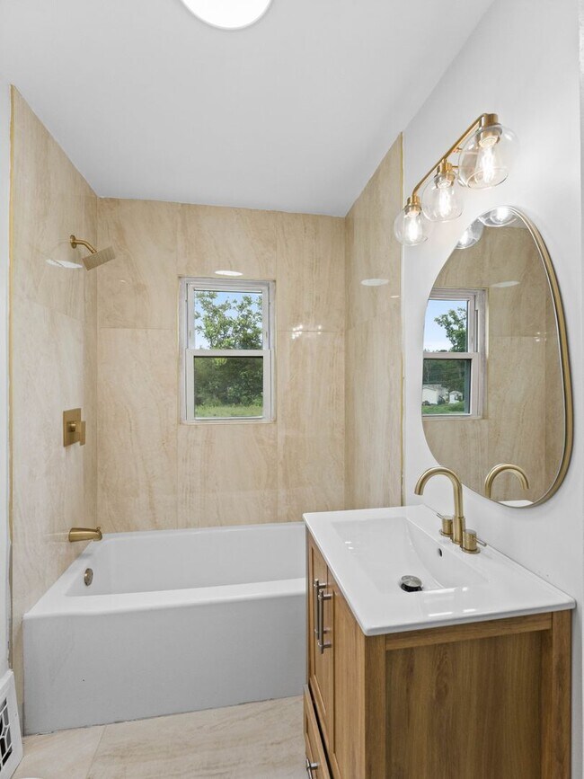 Foto del edificio - 3534 N Delsea Dr