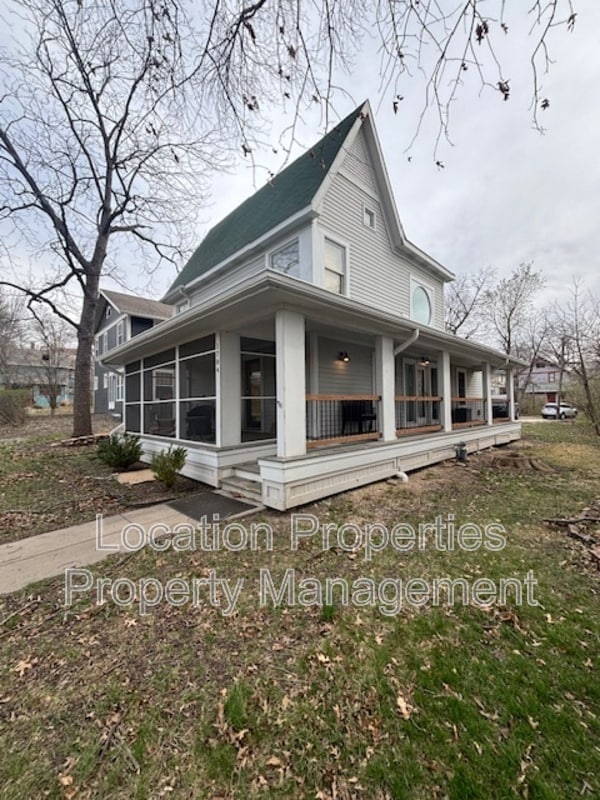 Building Photo - 1704 Mississippi St