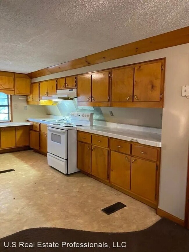 Building Photo - Charming 1BR Condo in Ludowici