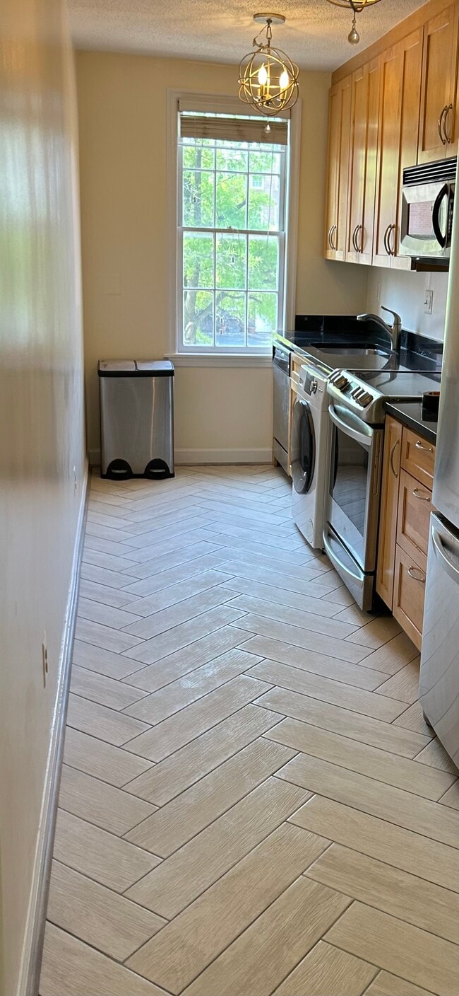 Photo - 504 Bashford Ln Apartment