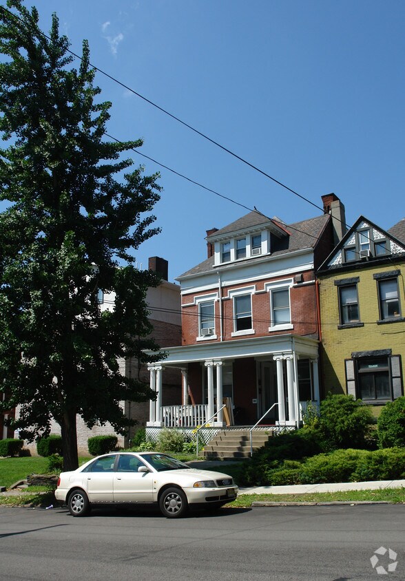 Building Photo - 269 N Dithridge St