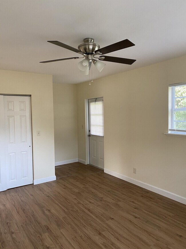 Building Photo - 311 S Pegasus Ave