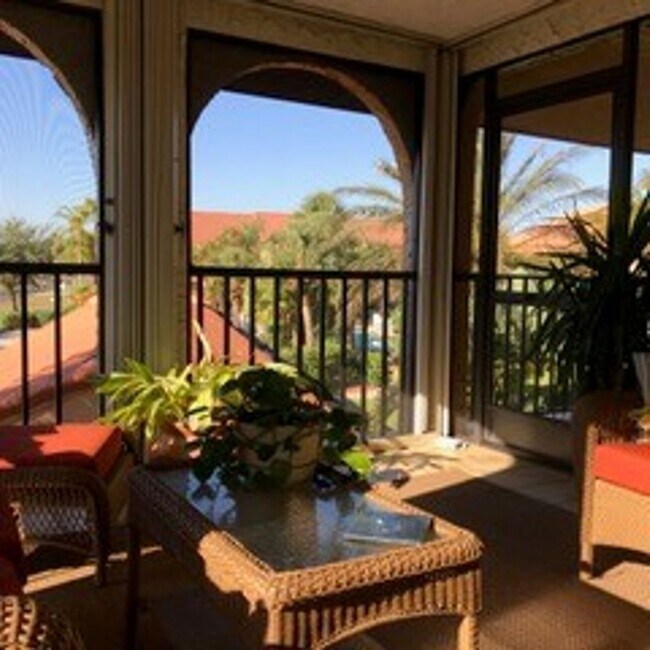 Foto del edificio - Rose Garden Furnished Unit Available May - Nov