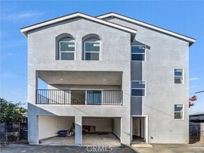 Building Photo - 1231 S Rowan Ave