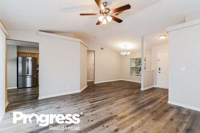 Building Photo - 15127 Margaux Dr