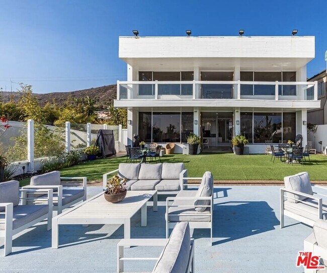 Foto del edificio - 41700 Pacific Coast Hwy