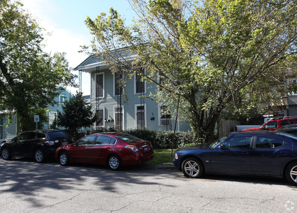 Building Photo - 1314 Antonine St