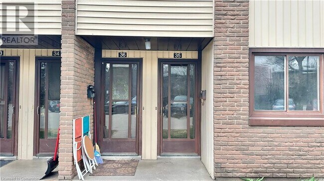 Photo du bâtiment - 1200 Courtland Ave E